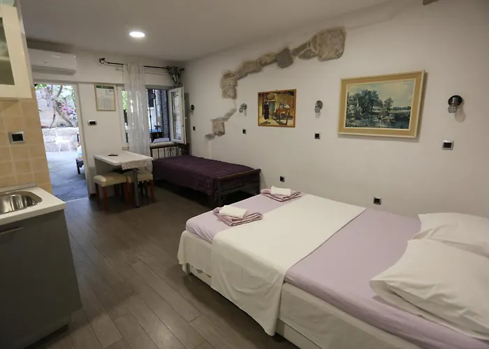 Apartments Nikolla